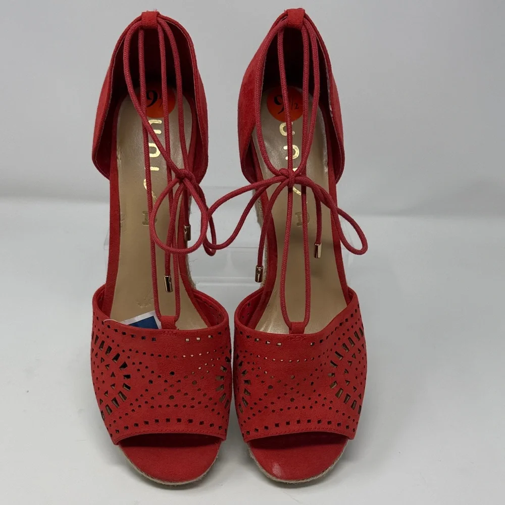 Unisa Faux Suede Orange/Red Wedge laser cut espadrille Sandals Size 9.5
